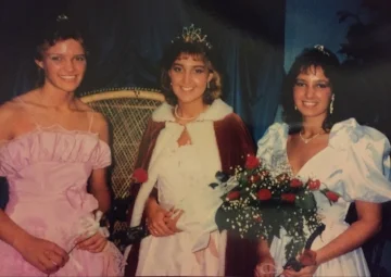 1986 Kolacky Days Royalty. From Left: Princess Jennifer Jindra, Queen Amy Sticha, and Princess Jill Holomek