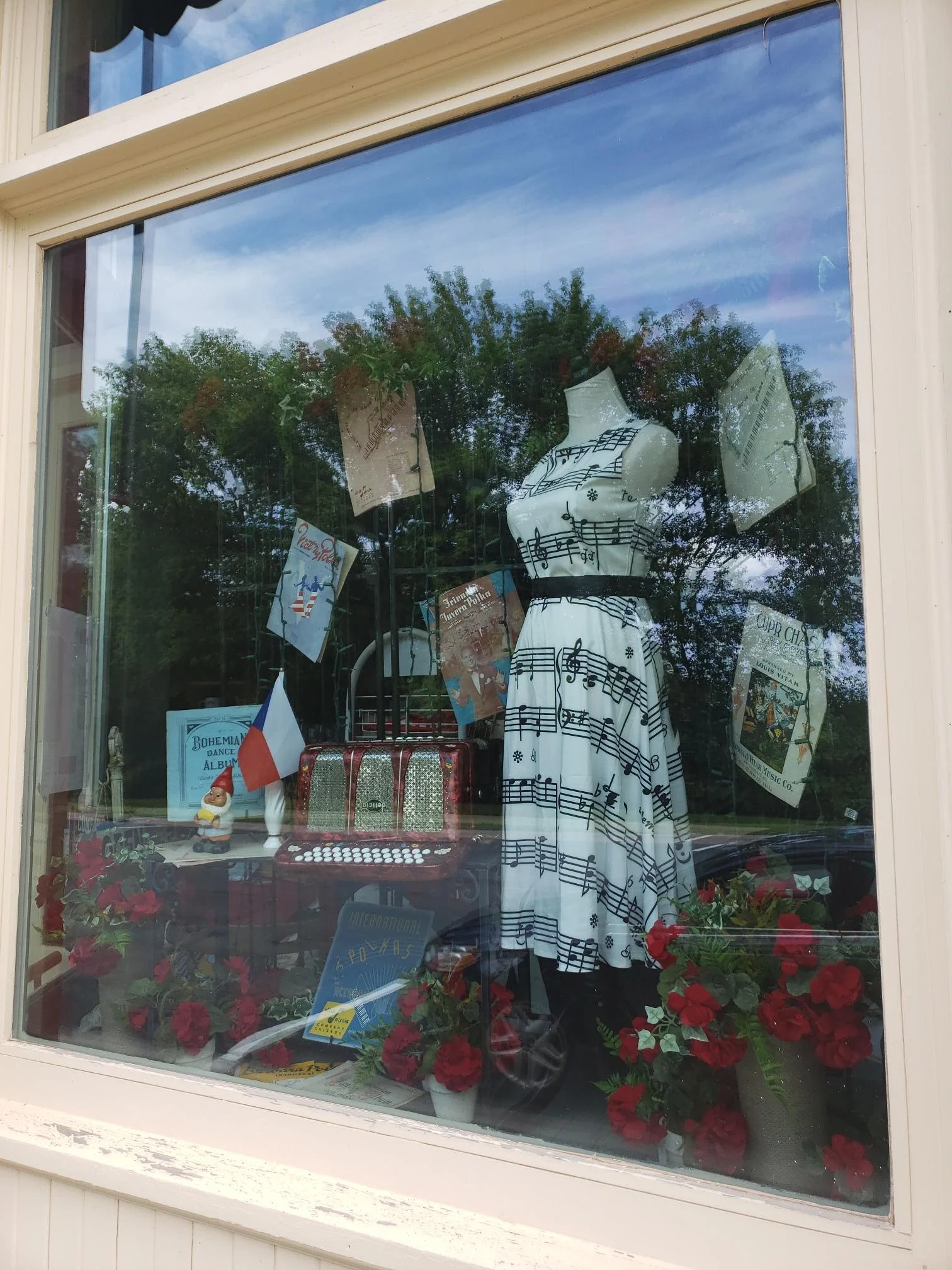 Window Display Contest — Kolacky Days - Montgomery, MN