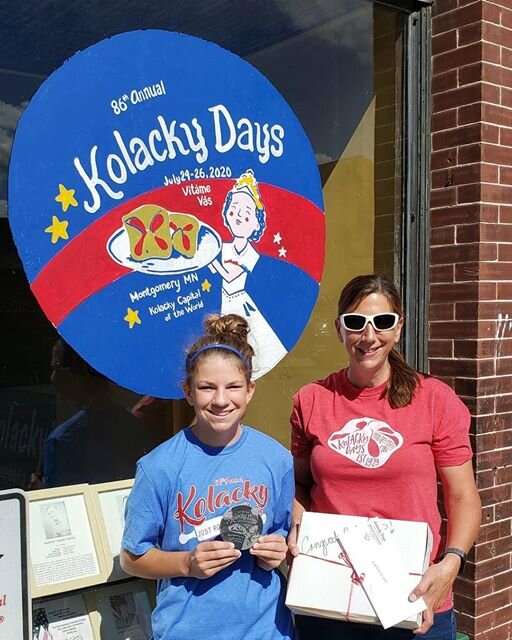 86th Annual Kolacky Days Medallion Winners - Laura and Grace Hennen.jpg