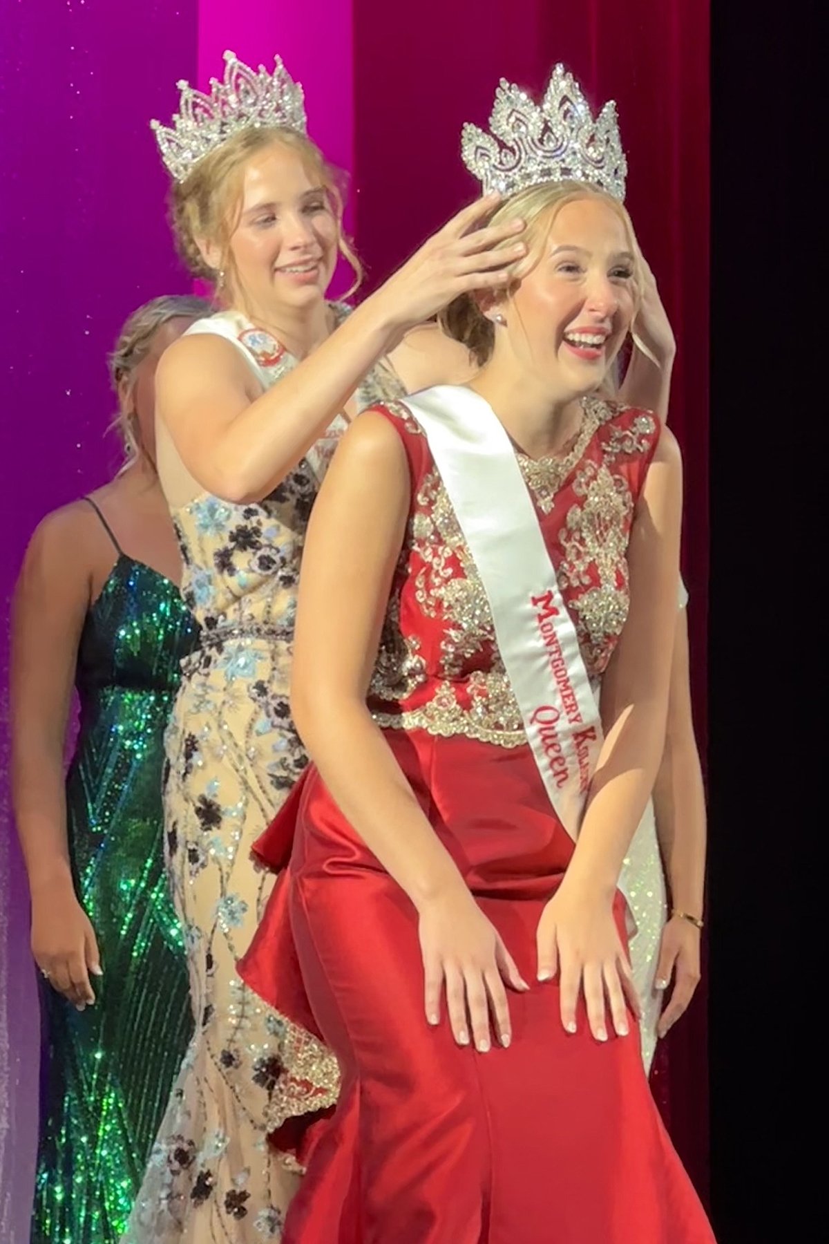 MarisaRotter_ActivitiesEvents_Crowning.jpg
