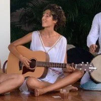 #37 Use Your Voice to Find Your True Self w/ Nicola Vella