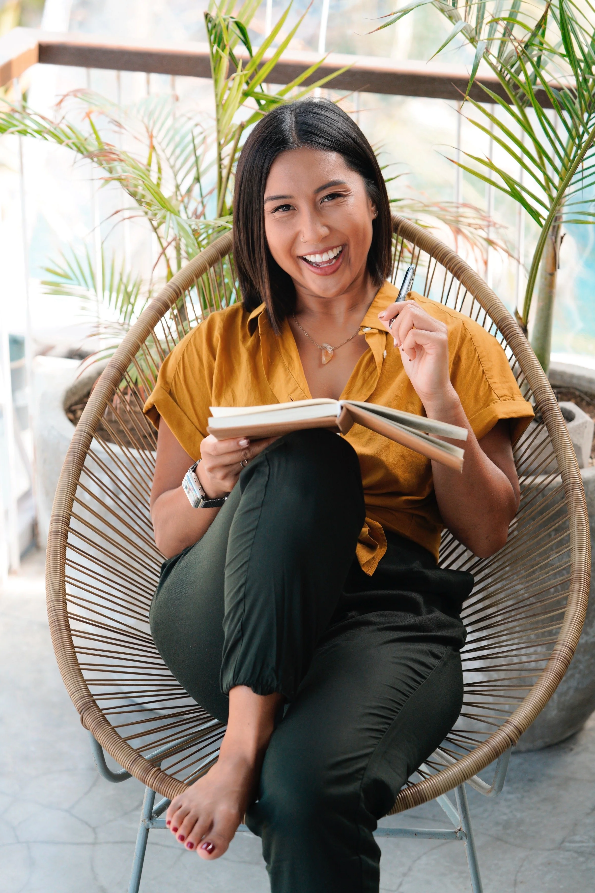 #44 - 15 Ways to Build a Strong Relationship with Yourself