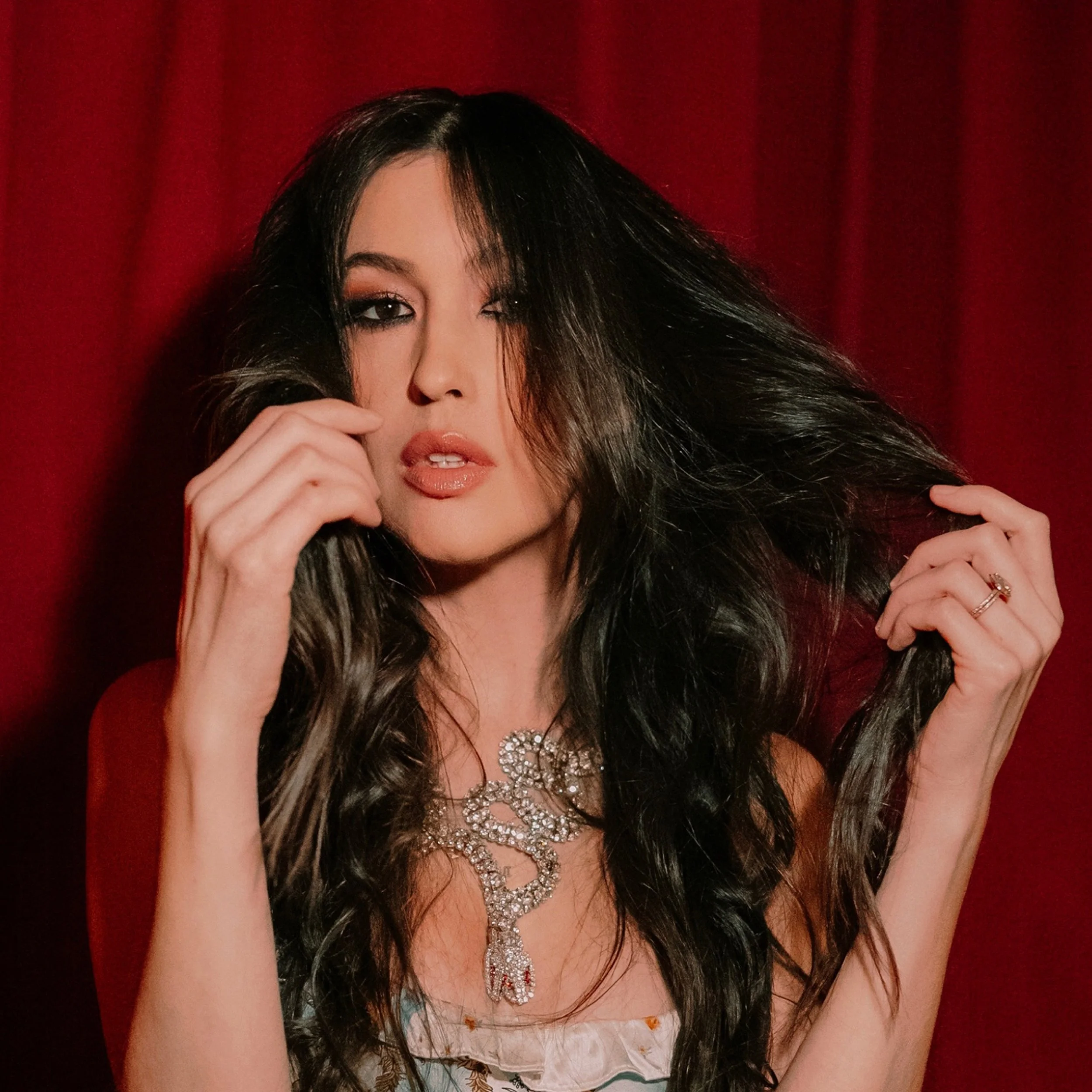 magnetic, dark magic heavy
🎶

📸 by @nemphotography 
#katevoegele #onetreehill #oth #othfamily #onetreehilledit