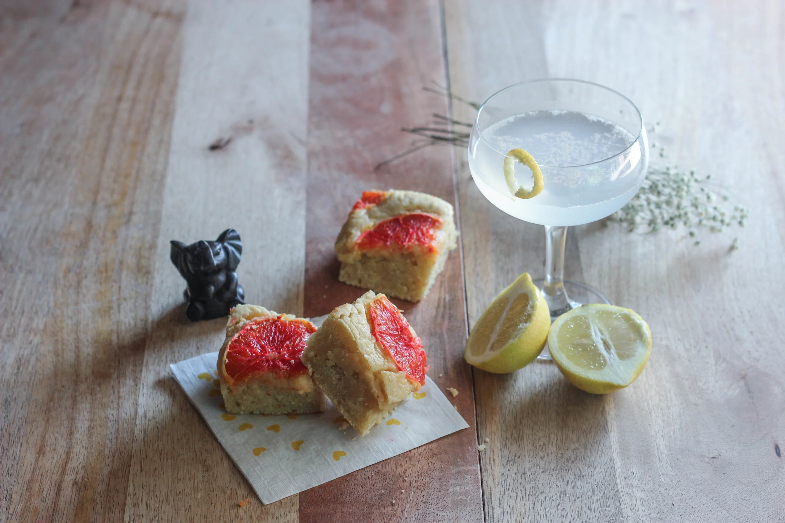 White Chocolate + Blood Orange Blondies & a Yummertime Cocktail