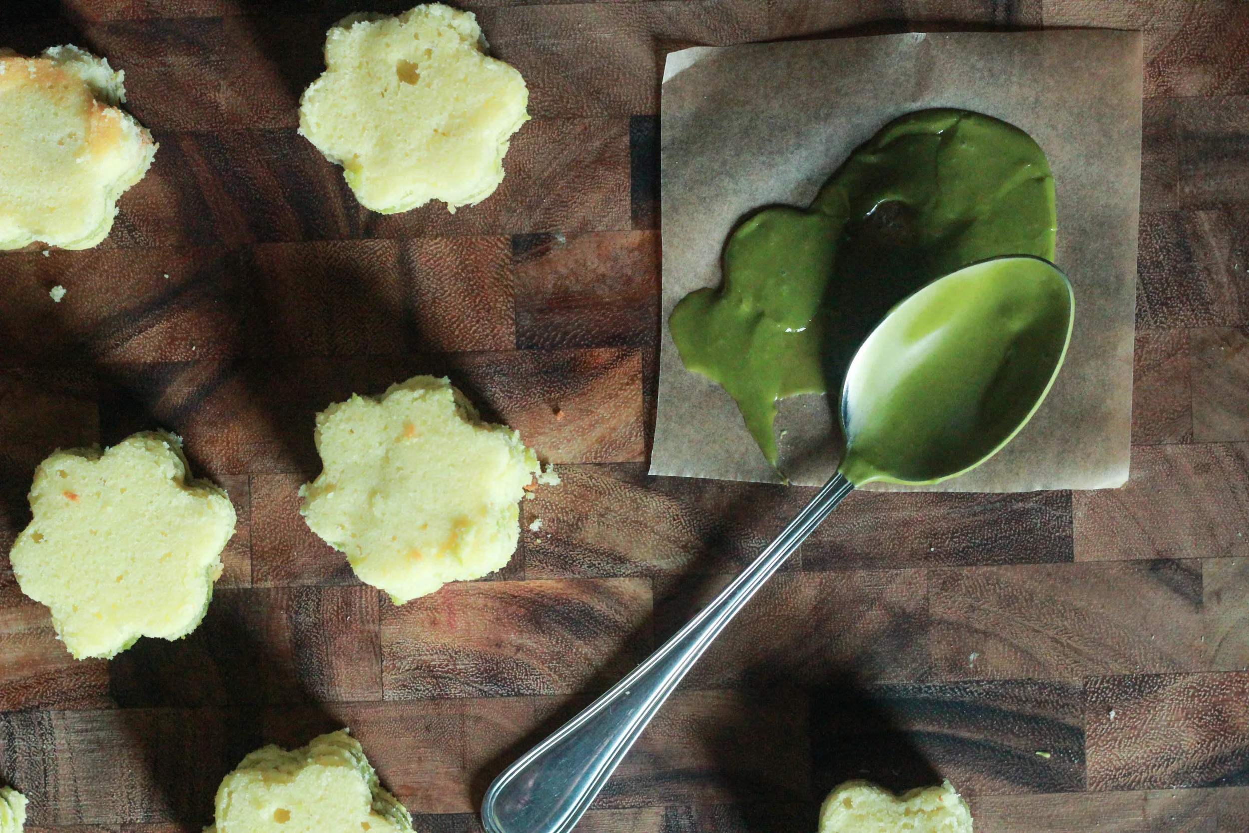 Matcha Amaretto Petit Fours