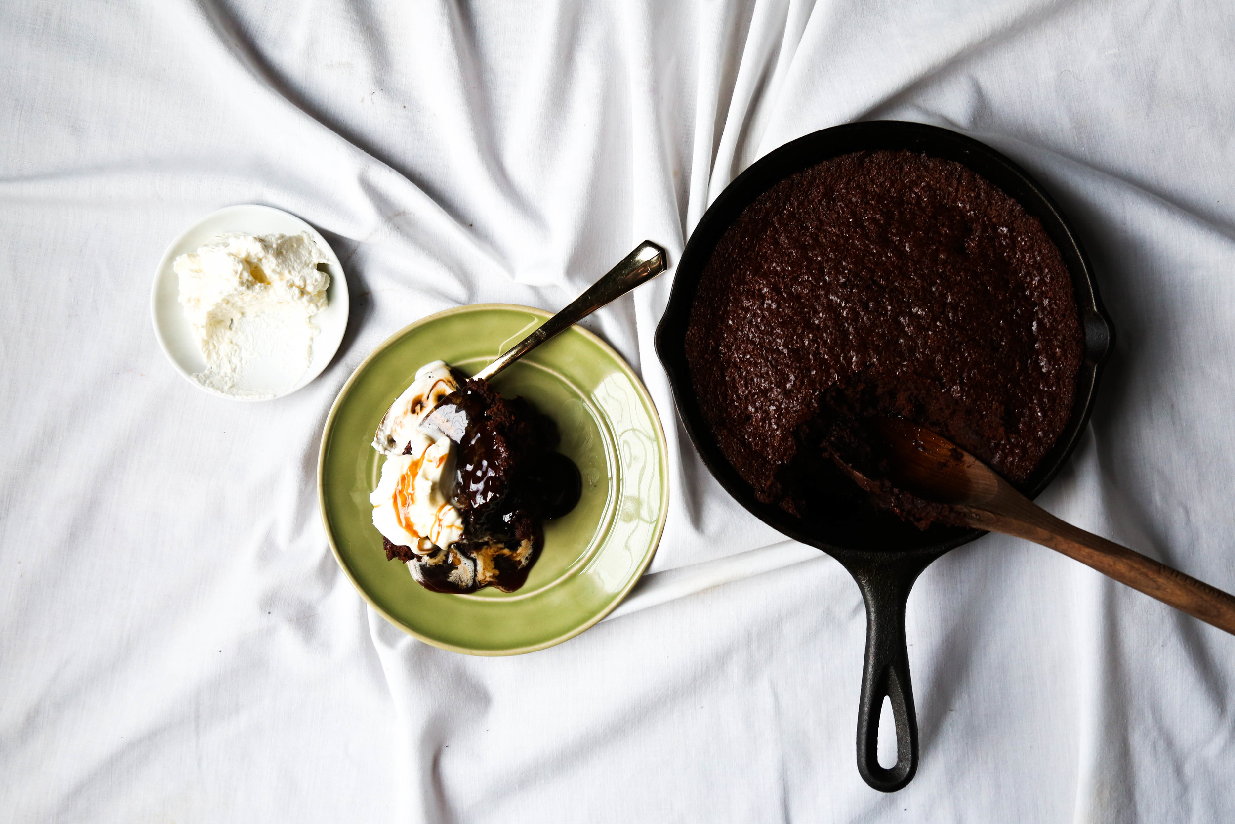 Chocolate Stout Skillet Cake - Homemade In The Kitchen