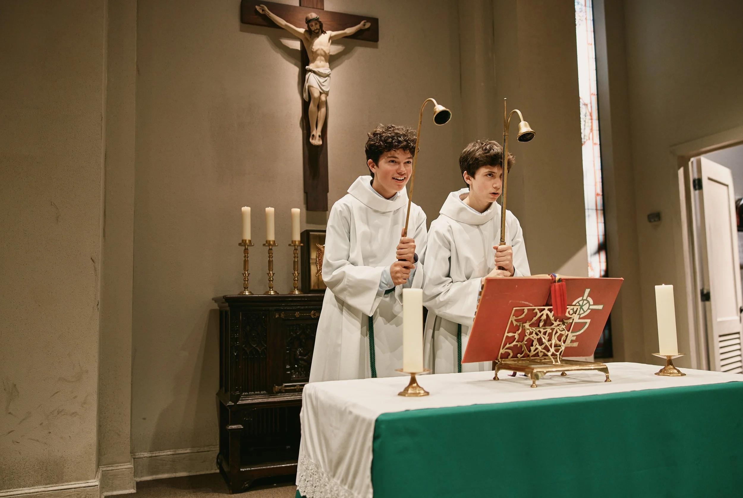 Saviors_Emilio Madrid_7672.jpg