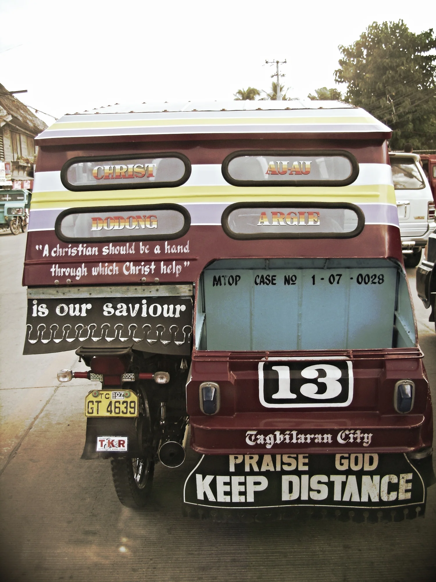 Praise God and Keep Distance