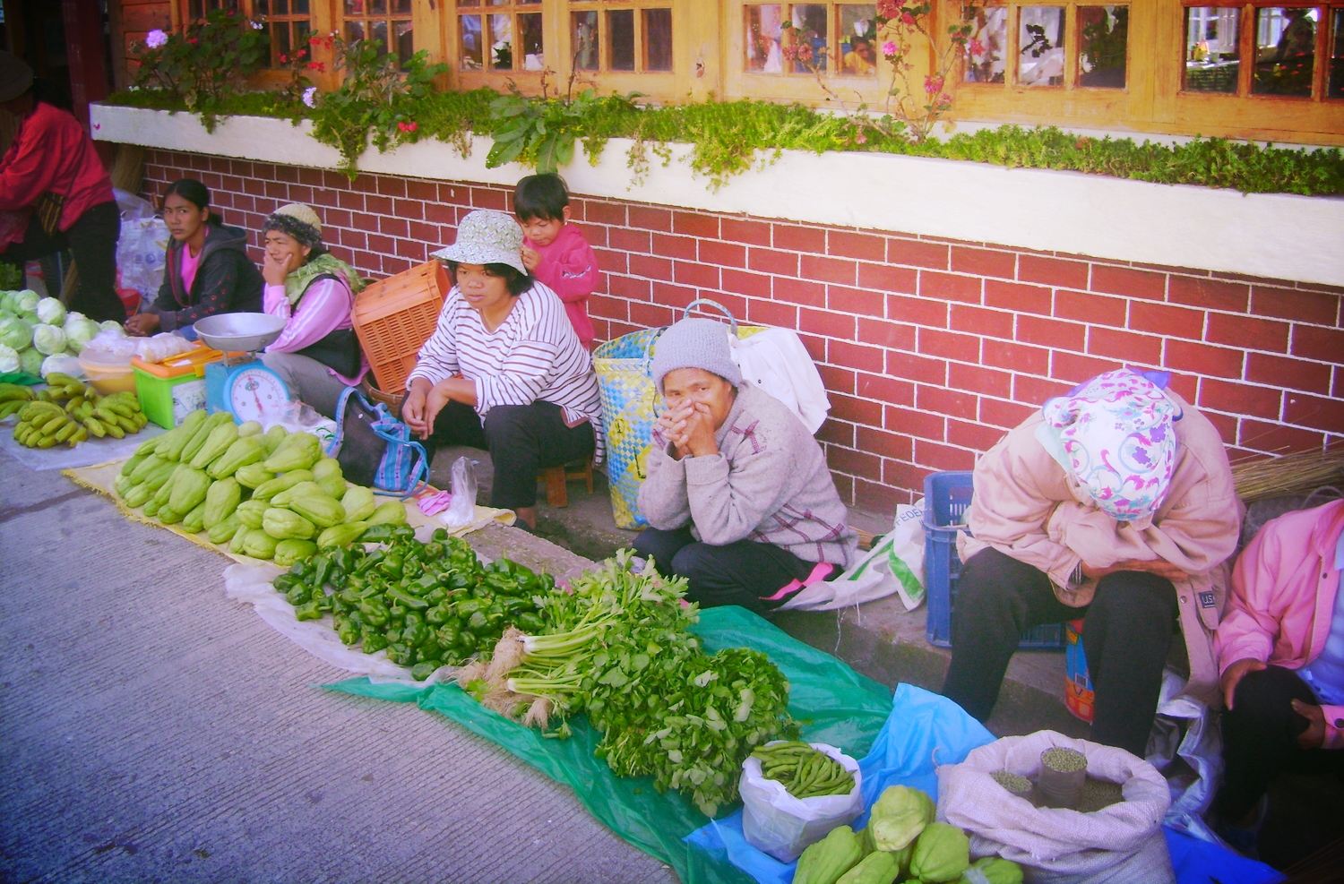 Weekend Street Market