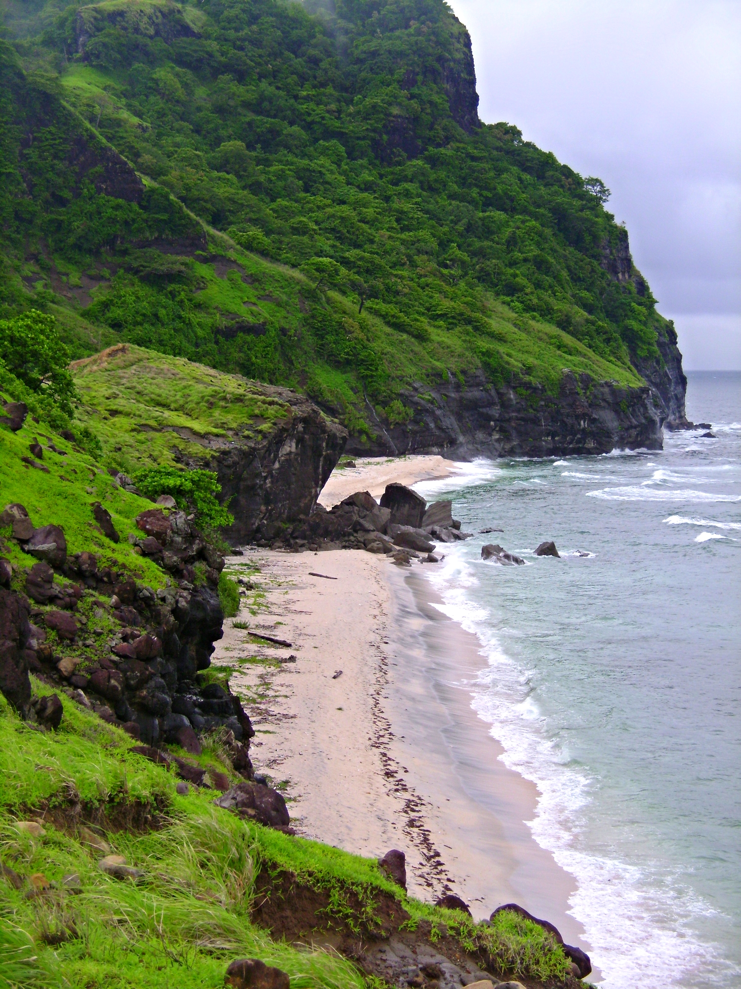 Capones Island
