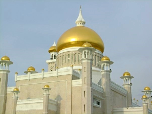 Sultan Omar Ali Saifuddin Mosque