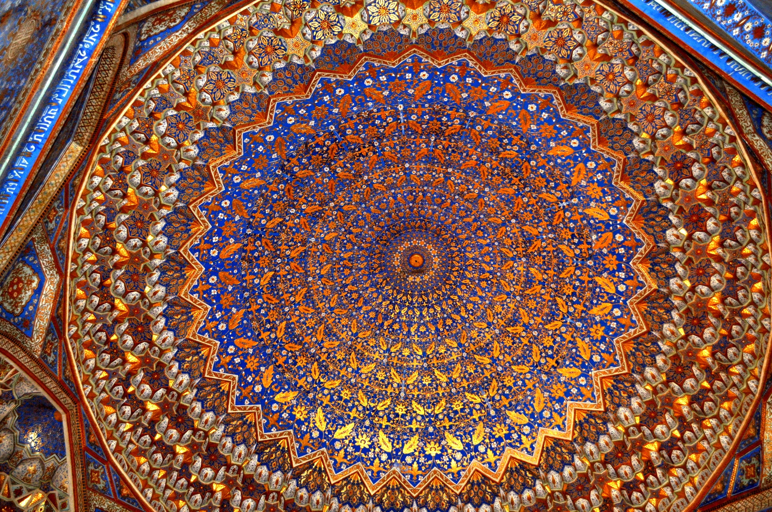 Ceiling of the Till-Kari mosque