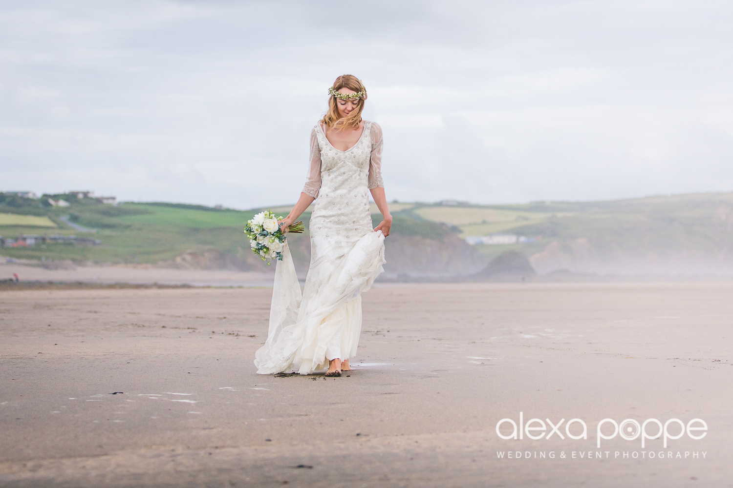 laurapaul_wedding_beach_portrait-8.jpg