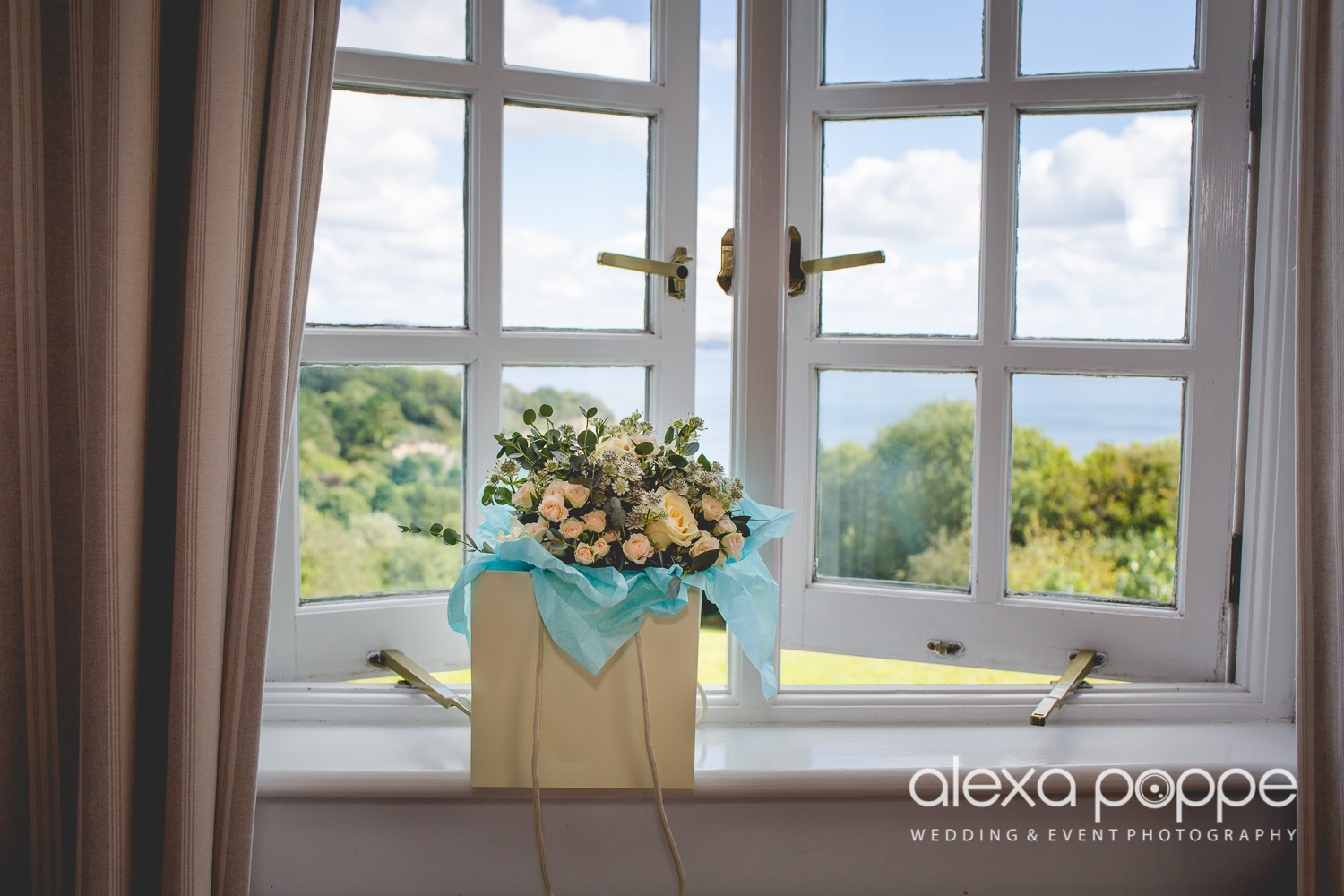 VJ_wedding_cornwall-2.jpg