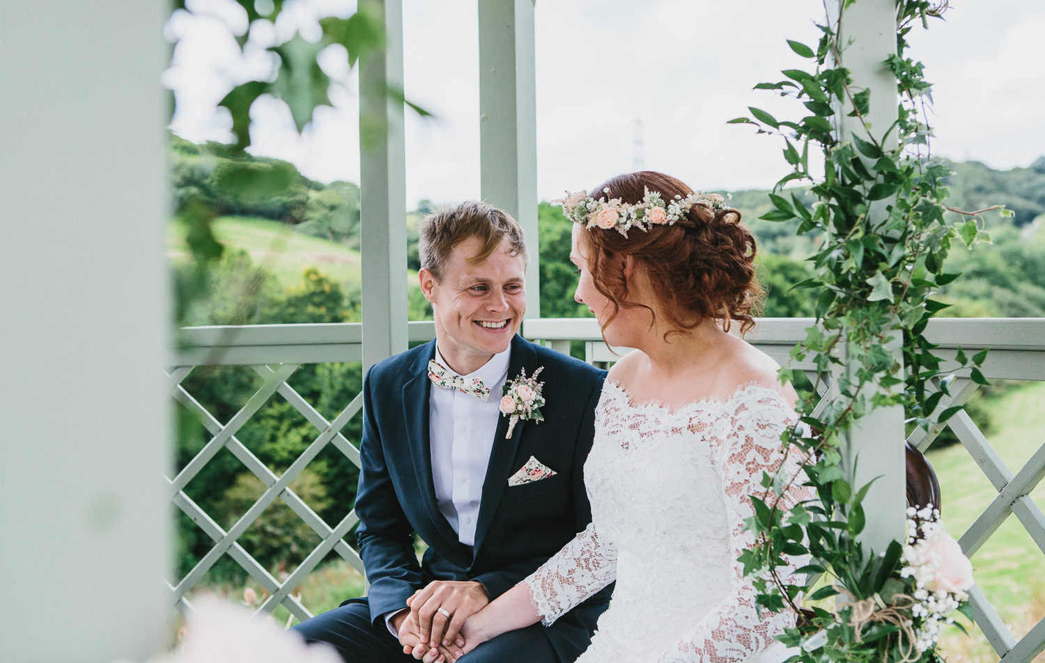 JR_wedding_pengennamanor_cornwall-40.jpg