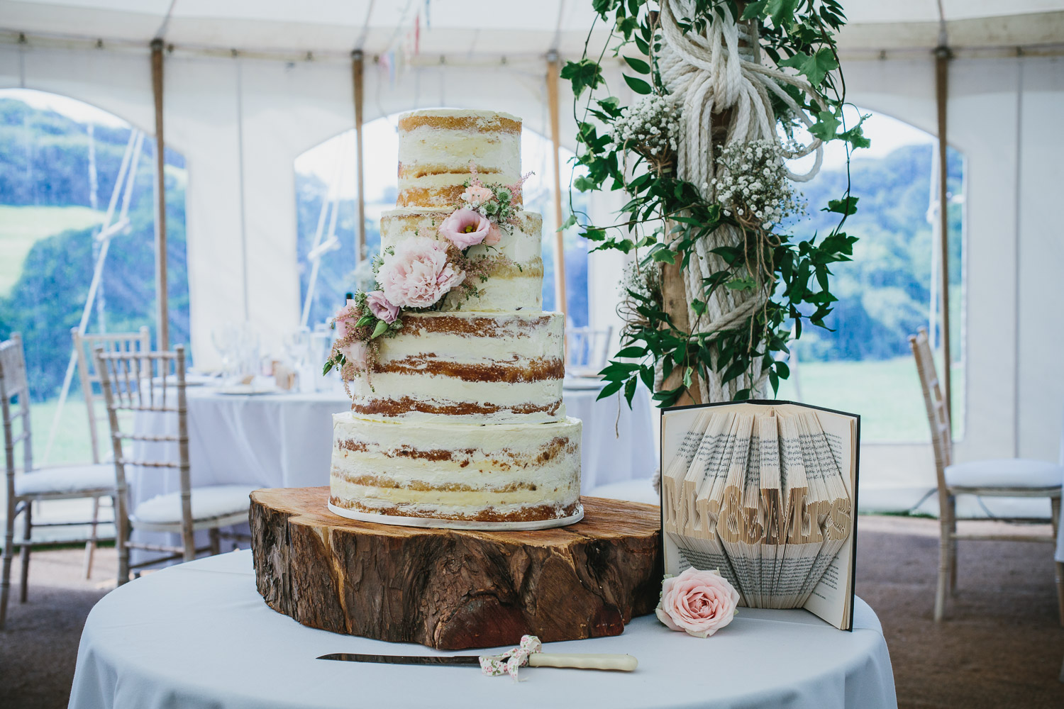 JR_wedding_pengennamanor_cornwall-52.jpg