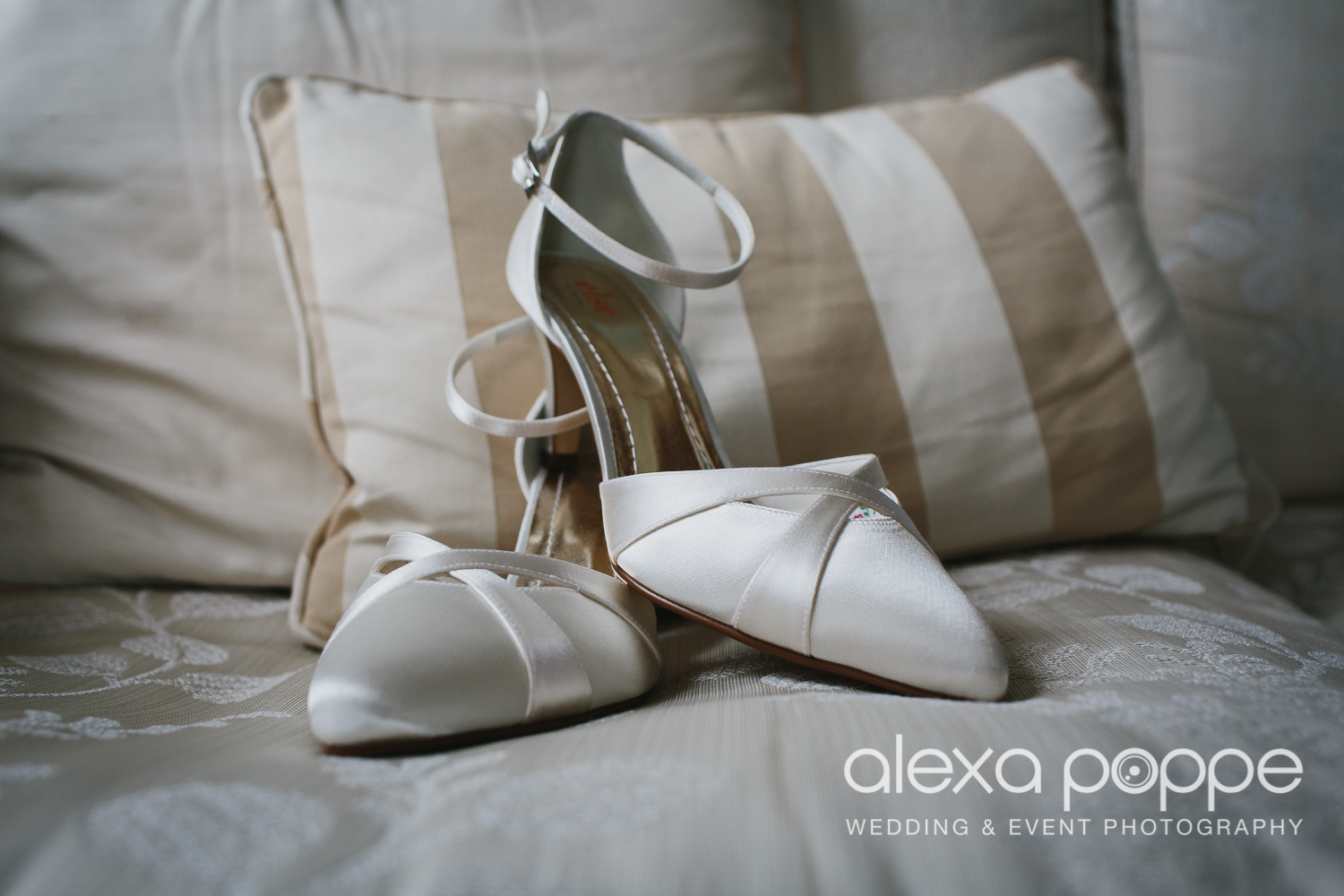 AZ_wedding_carlyonbay-6.jpg