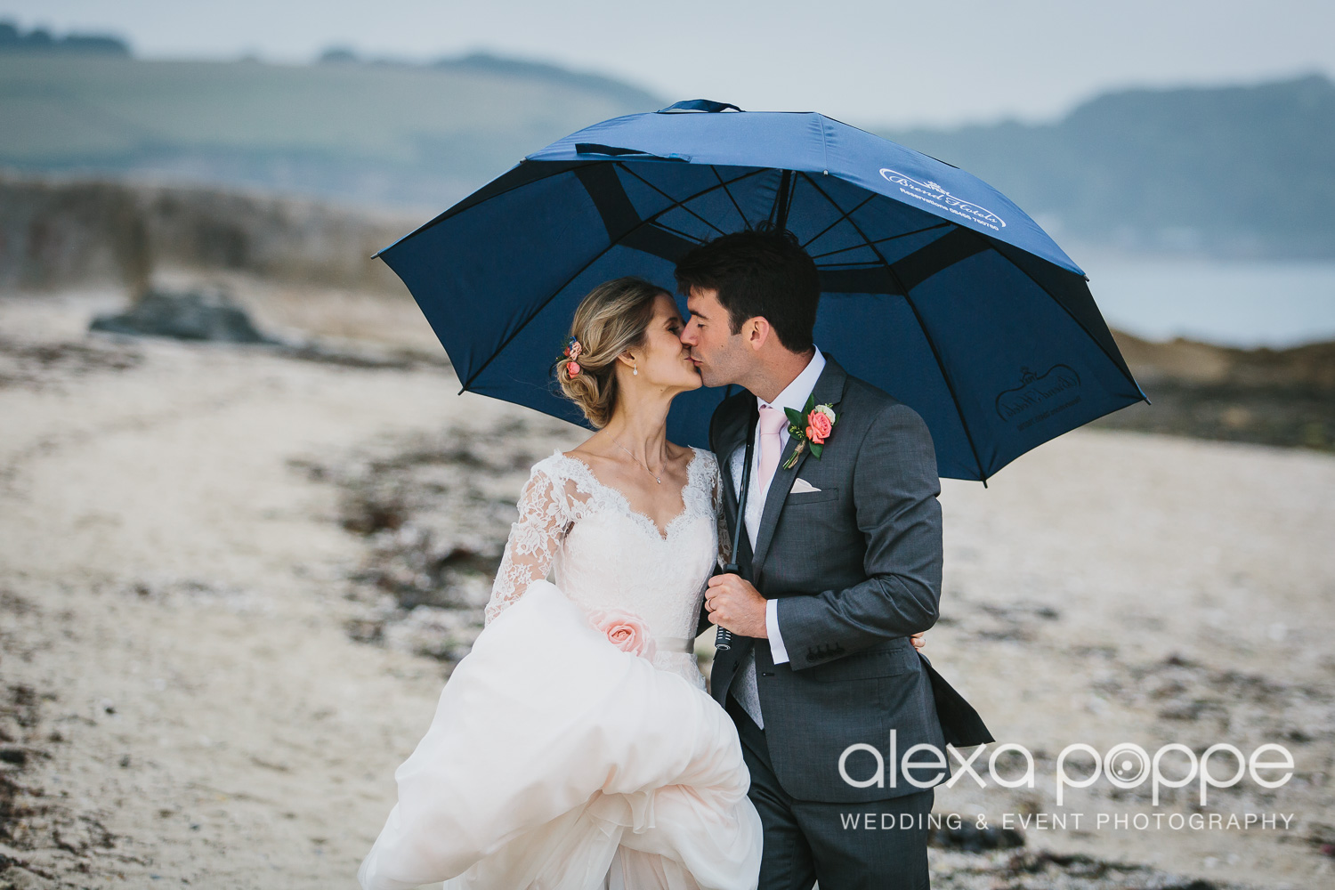 AZ_wedding_carlyonbay-43.jpg