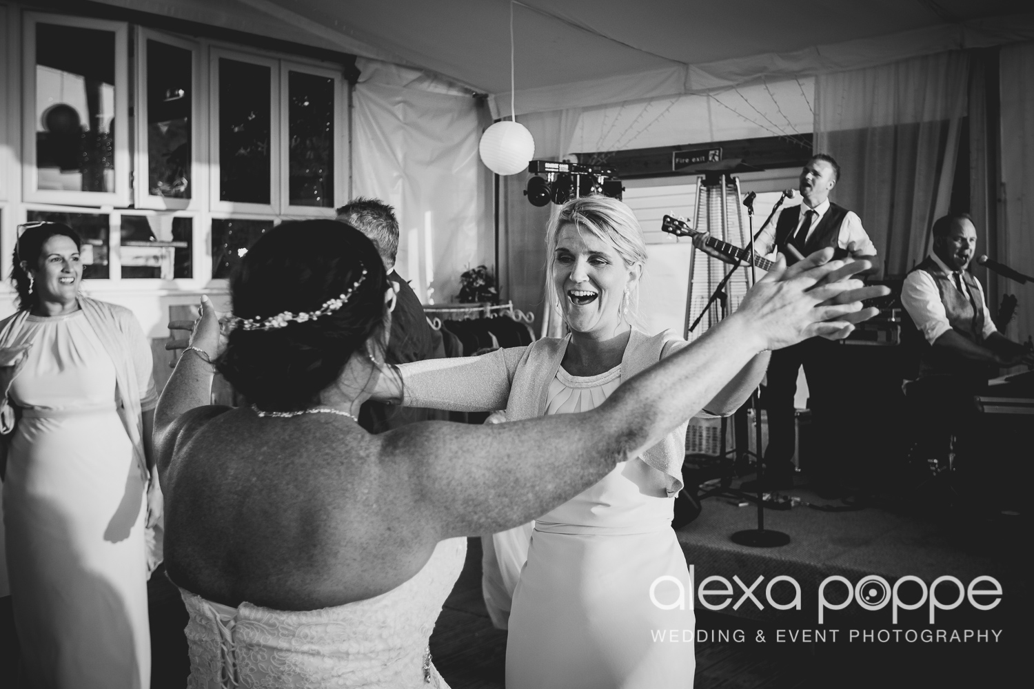 SJ_wedding_lustyglaze_cornwall-117.jpg