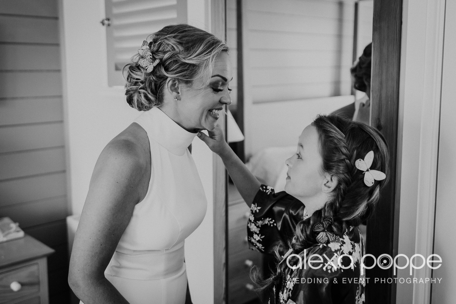 DM_beachwedding_lustyglaze_cornwall_17.jpg