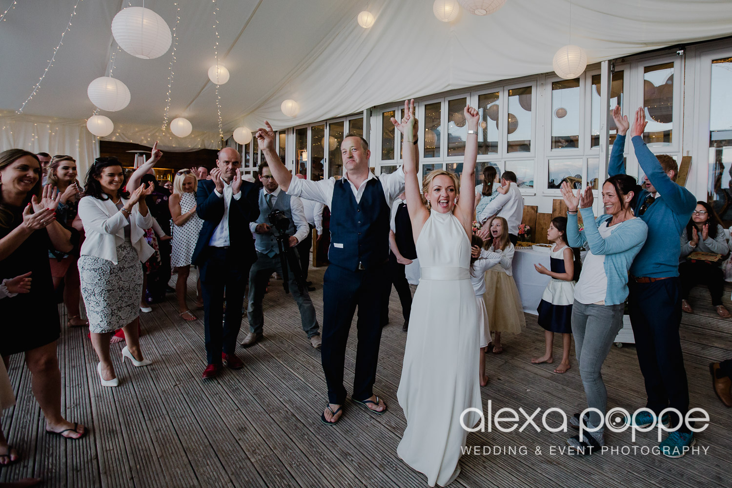 DM_beachwedding_lustyglaze_cornwall_20.jpg