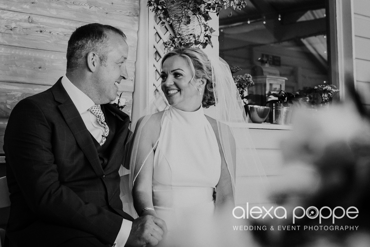 DM_beachwedding_lustyglaze_cornwall_37.jpg