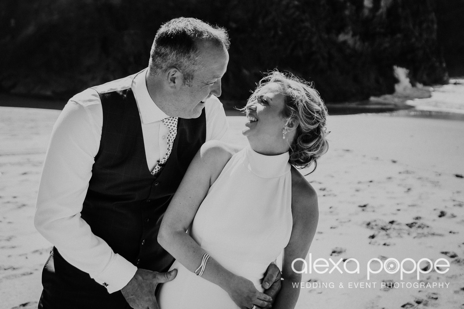 DM_beachwedding_lustyglaze_cornwall_60.jpg
