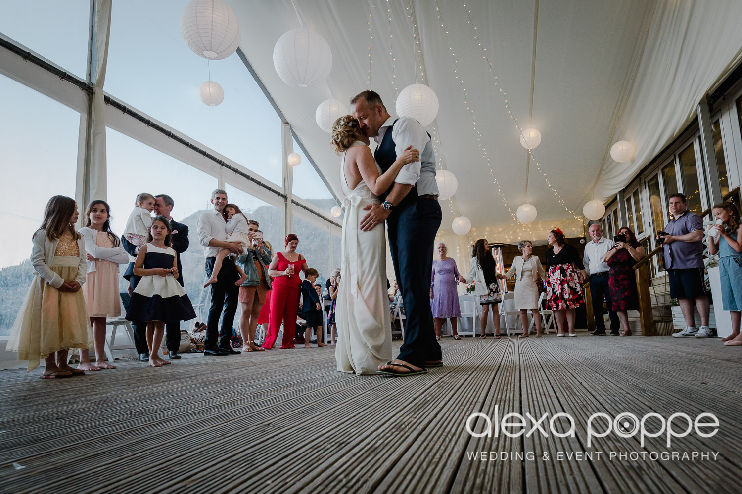 DM_beachwedding_lustyglaze_cornwall_109.jpg