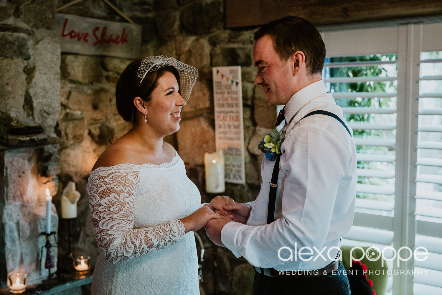 KM_elopement_lowerbarns_14.jpg