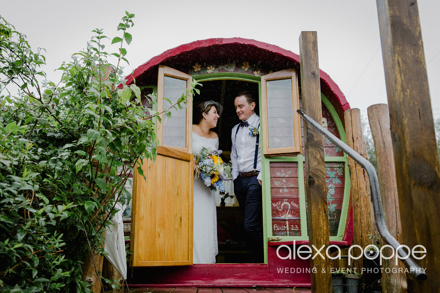 KM_elopement_lowerbarns_20.jpg