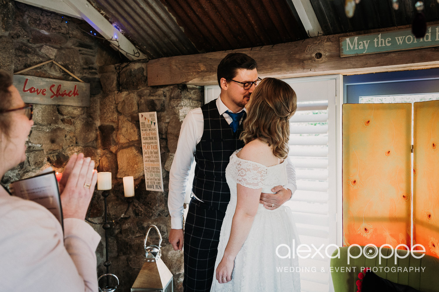 Micala&kevin_elopement_lowerbarns_10.jpg