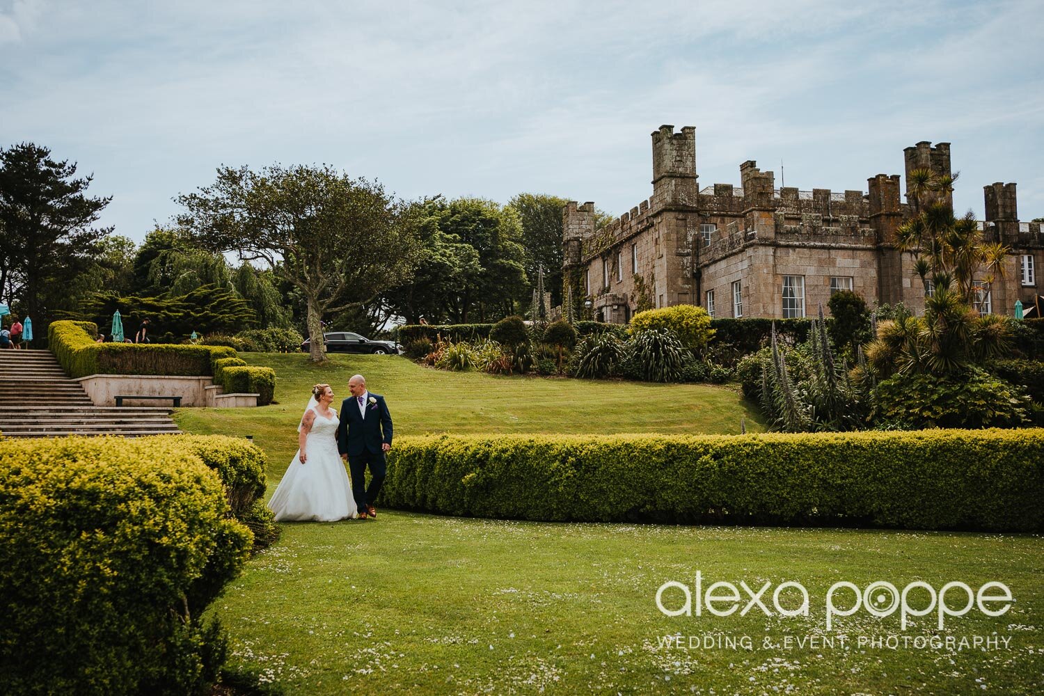 ks_weddingphotography_tregennacastle_43.jpg