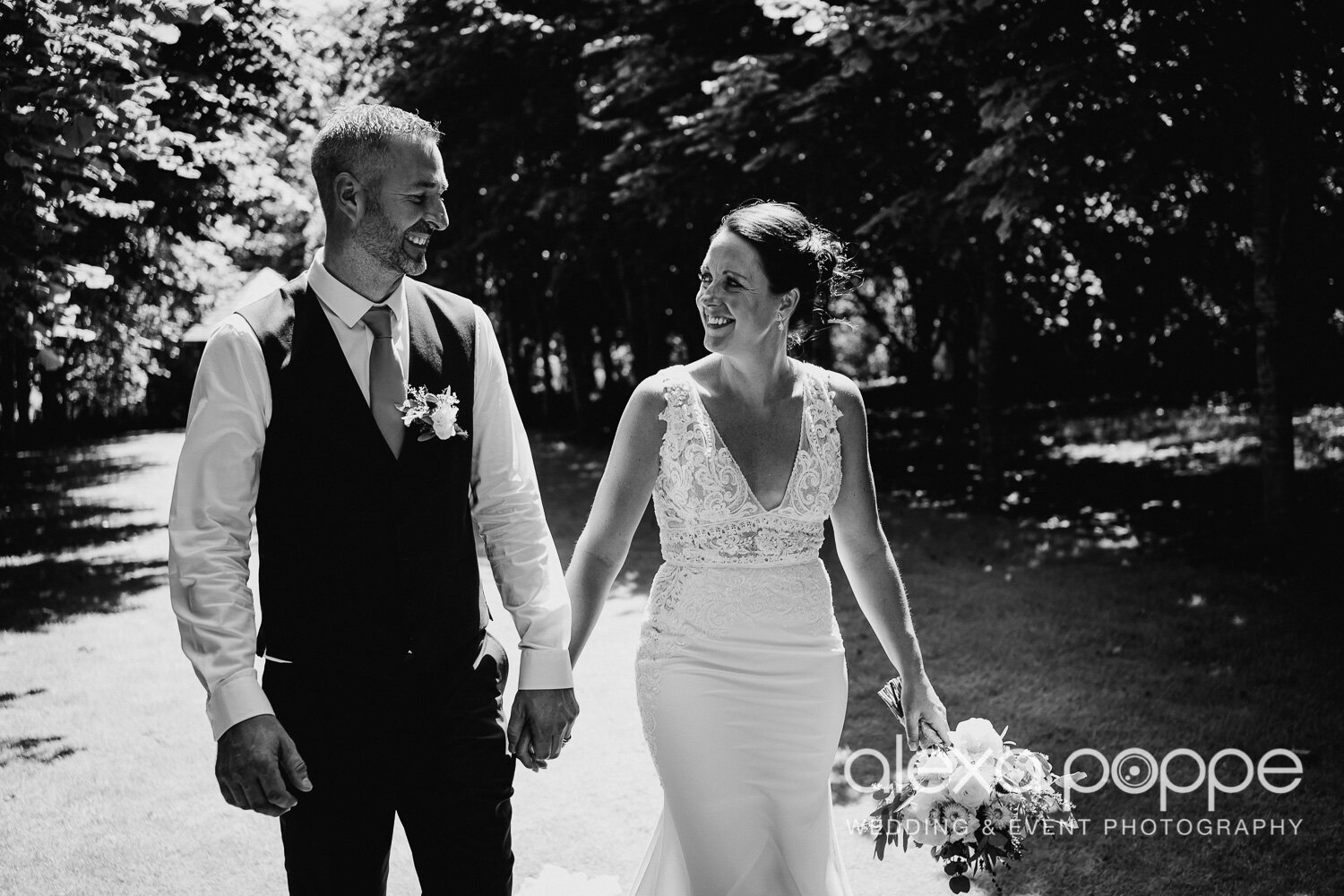 ks_weddingphotographer_cosawesbarton_cornwall_55.jpg