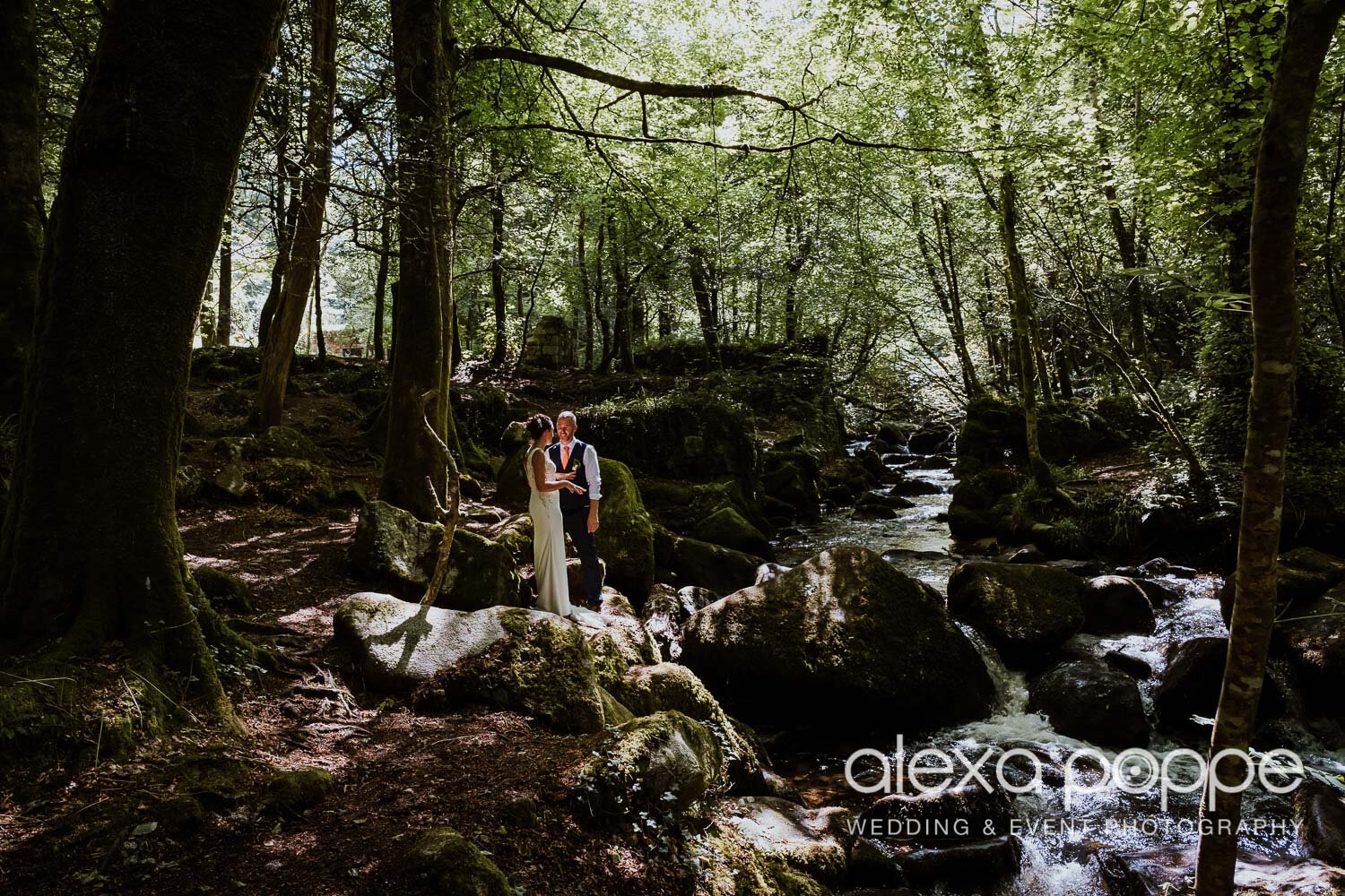 ks_weddingphotographer_cosawesbarton_cornwall_77.jpg