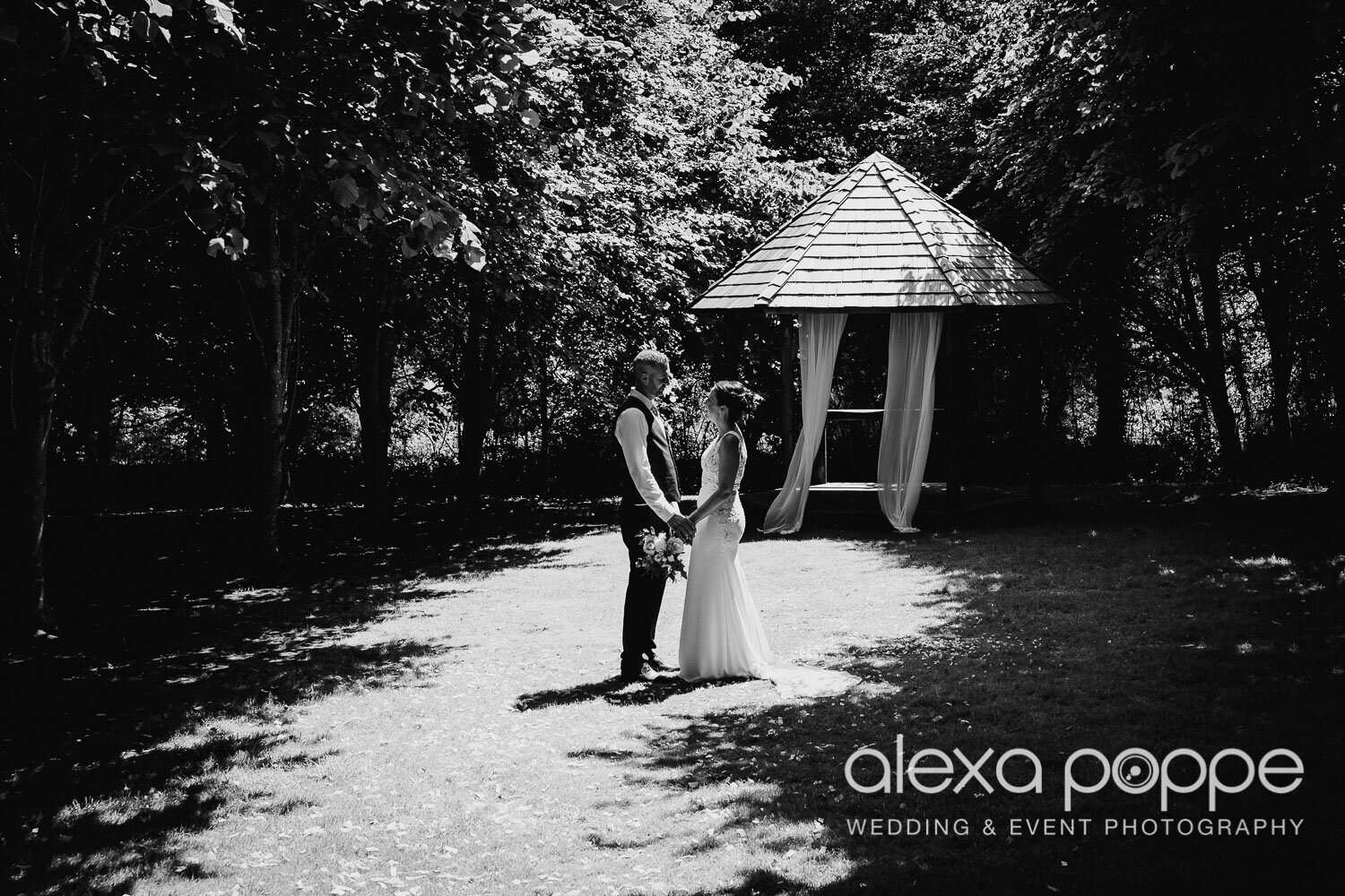 ks_weddingphotographer_cosawesbarton_cornwall_97.jpg