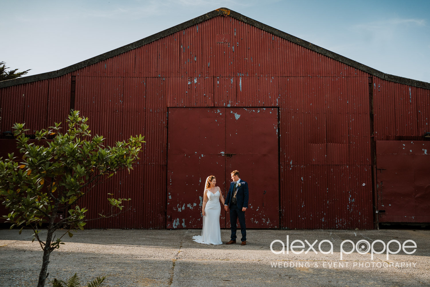 weddingphotography_trenderwayfarm_cornwall_50.jpg