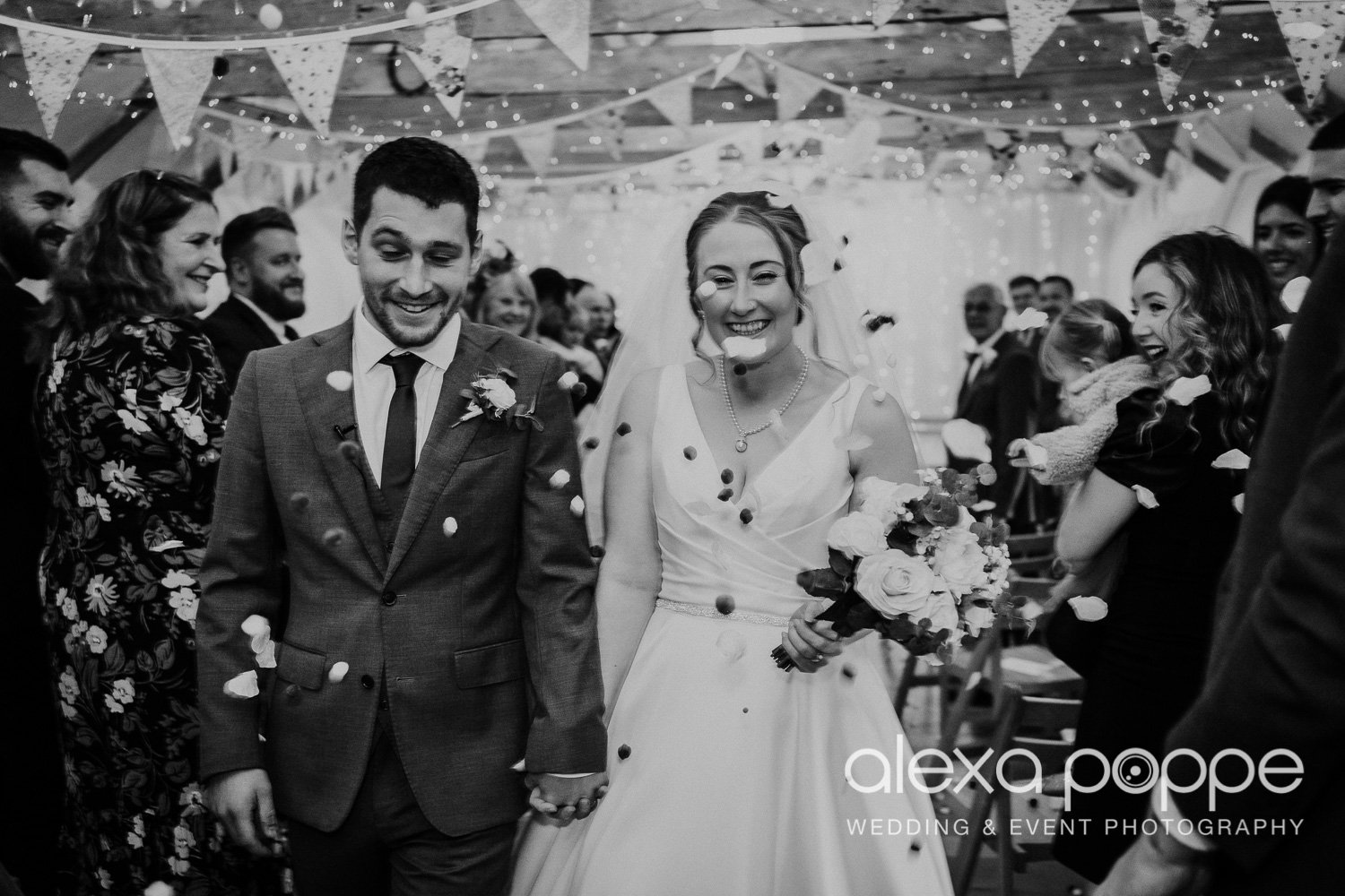 sb_weddingphotography_thegreen_cornwall_30.jpg