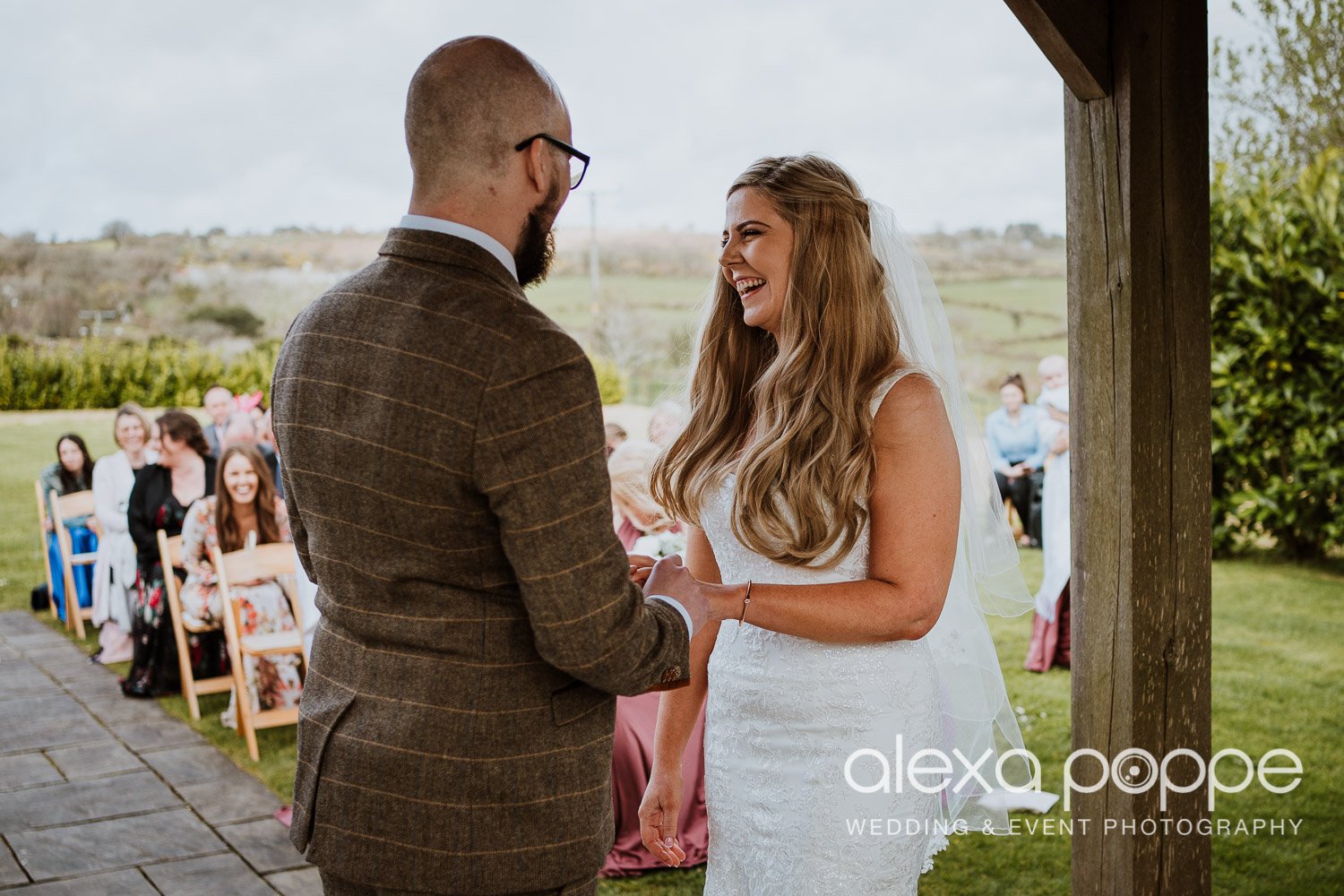 lj_weddingphotographer_trevenna_cornwall_142.jpg