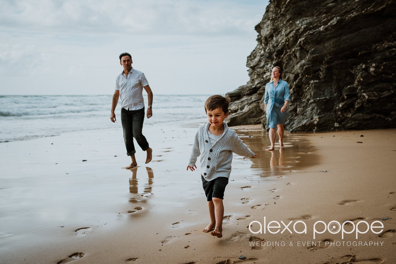 familyphotography_watergatebay_cornwall_10.jpg