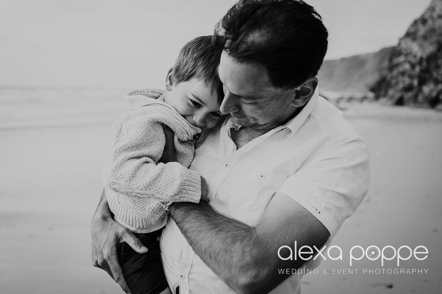 familyphotography_watergatebay_cornwall_13.jpg