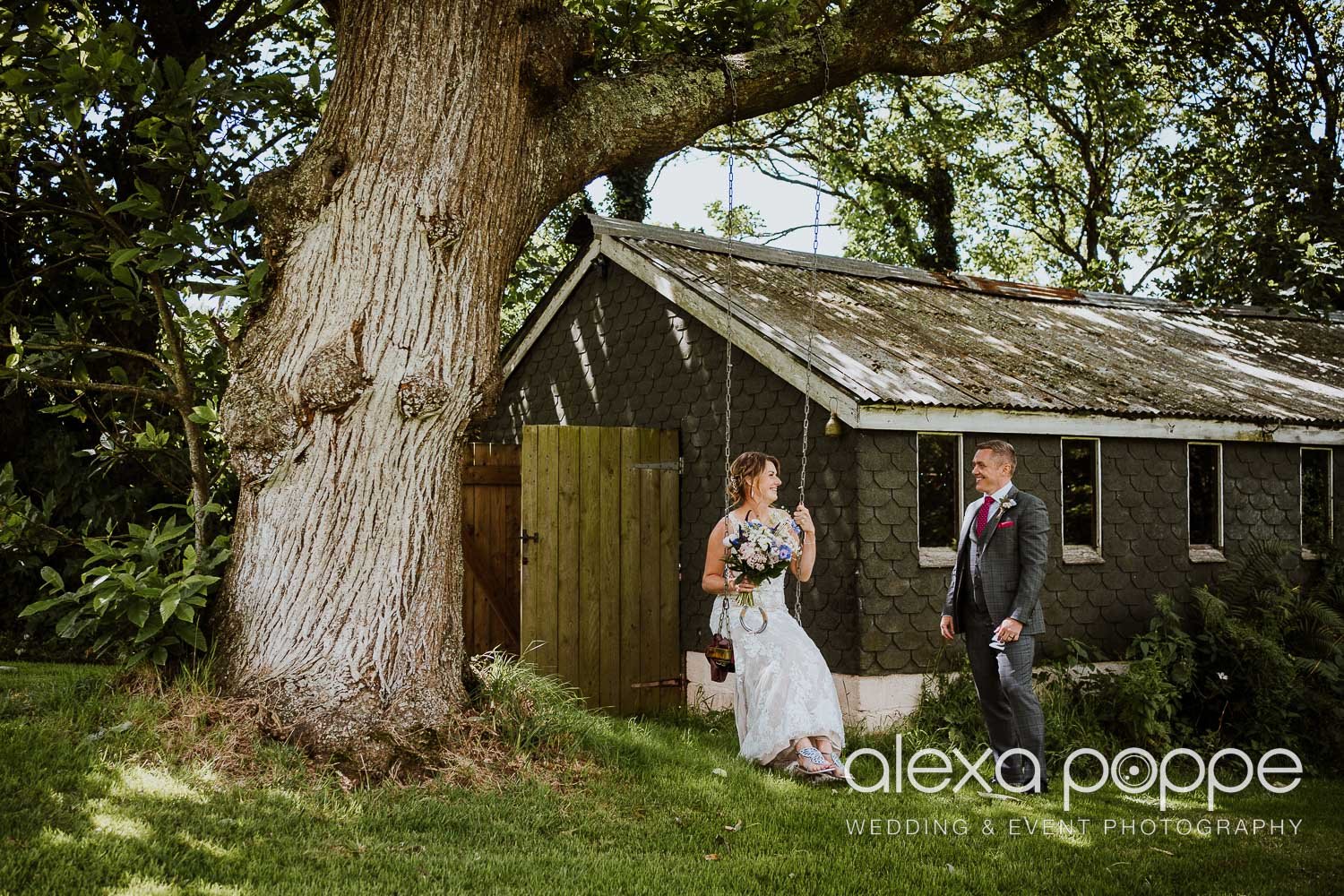 weddingphotography_thecowshed_31.jpg