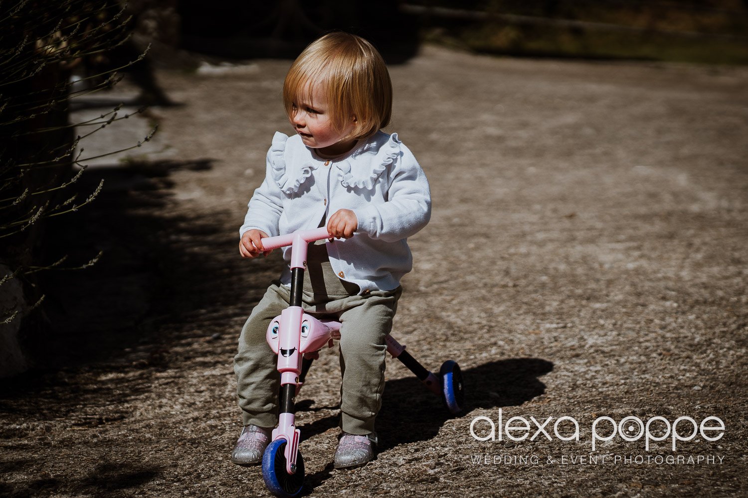 weddingphotographer_thecowshed_cornwall_72.jpg