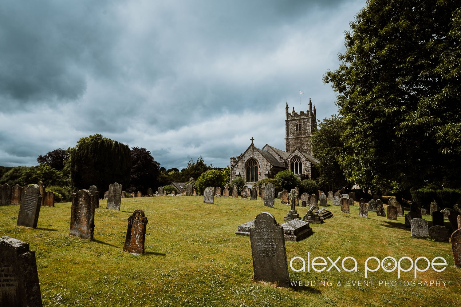 at_weddingphotography_dartmoor_devon_24.jpg