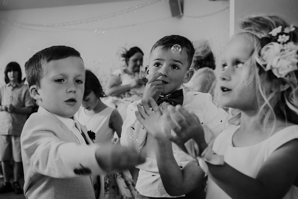 tj_weddingphotography_thegreen_cornwall_72.jpg