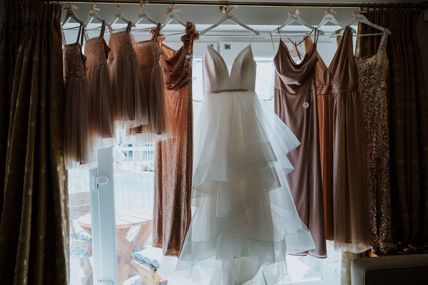 sj_weddingphotographer_lustyglaze_beach_cornwall_3.jpg