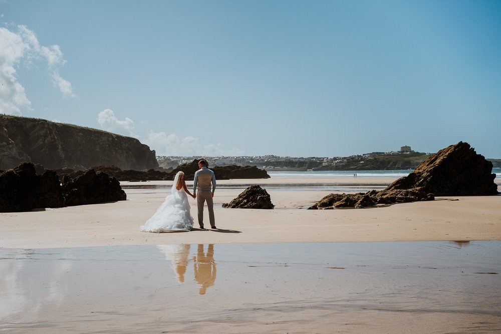 sj_weddingphotographer_lustyglaze_beach_cornwall_47.jpg