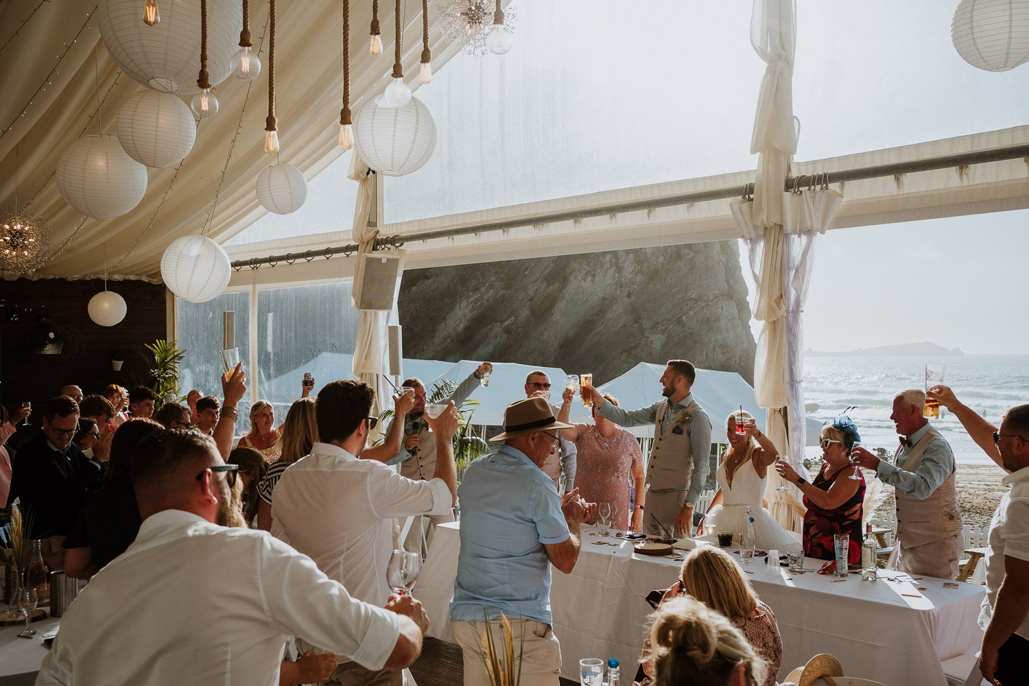 sj_weddingphotographer_lustyglaze_beach_cornwall_73.jpg