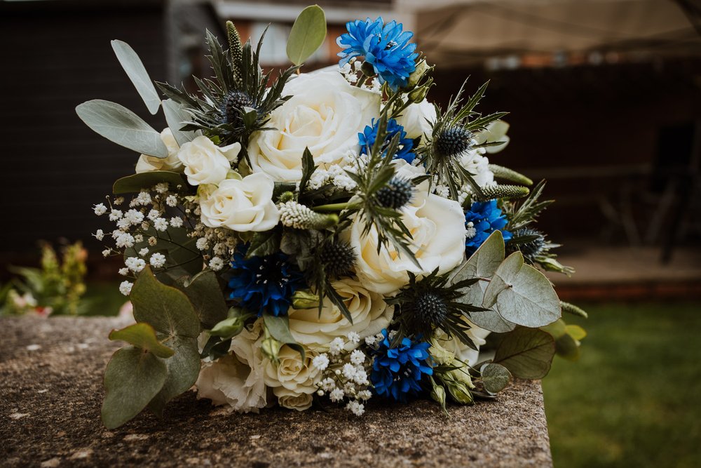 ed_weddingphotography_devon_harefieldbarn_8.jpg