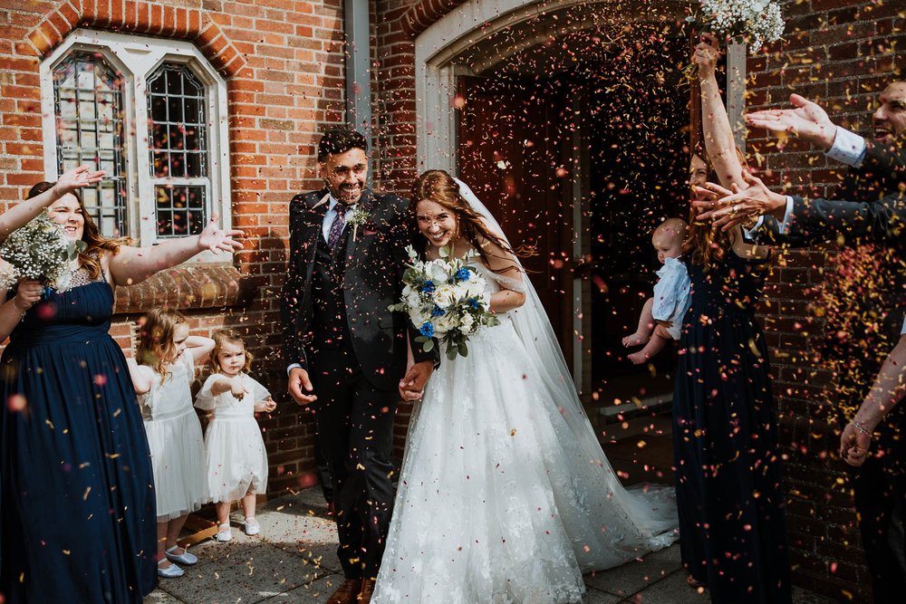 ed_weddingphotography_devon_harefieldbarn_40.jpg