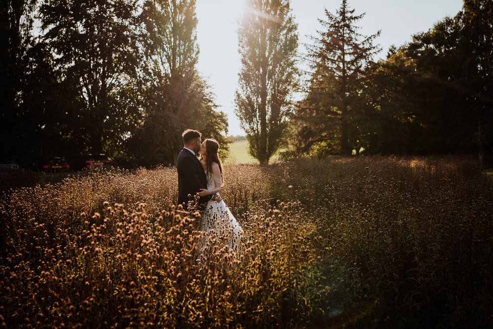 ed_weddingphotography_devon_harefieldbarn_74.jpg